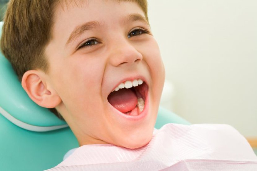 Child's healthy teeth